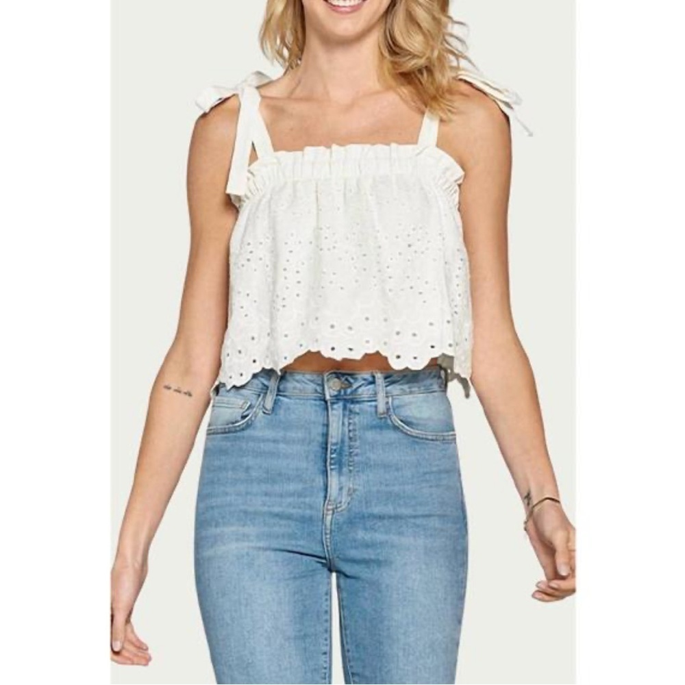 White Sleeveless Ruffled Crop Tank Top cotton